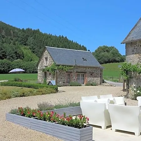 לינה וארוחת בוקר Moulin Des Borderies 3*